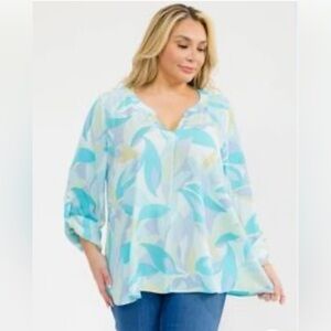 Emily Wonder Women's Blue and Green Leaf Print Blouse SZ 2X. NWT Resort-wear